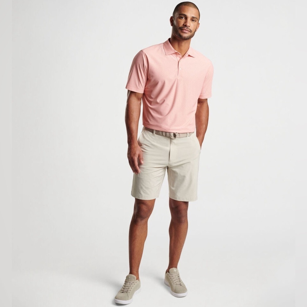 Peter Millar Golf Shackleford Performance Hybrid Sand Short Sz 44 10” inseam